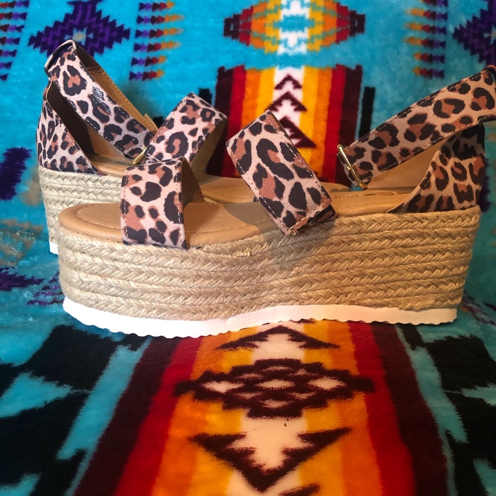 Shoes - Picture 2 of 2